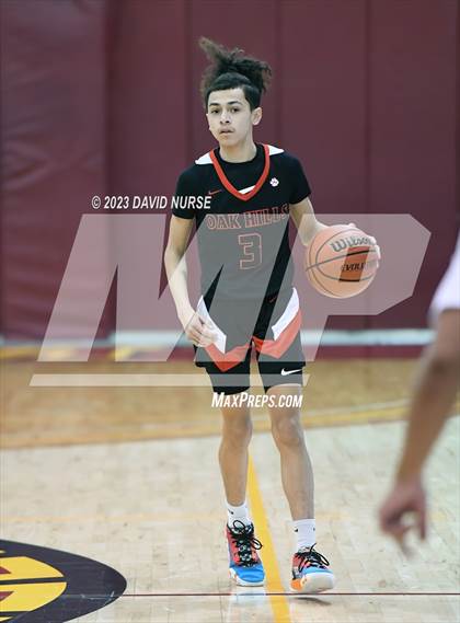 Thumbnail 3 in Oak Hills vs. Valencia photogallery.