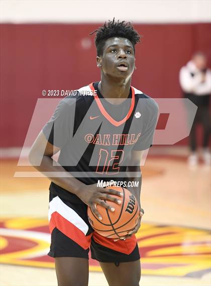 Thumbnail 2 in Oak Hills vs. Valencia photogallery.