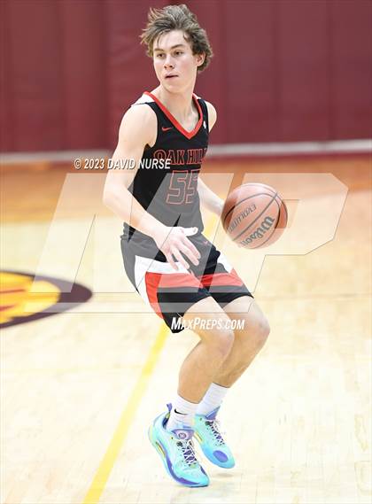 Thumbnail 3 in Oak Hills vs. Valencia photogallery.