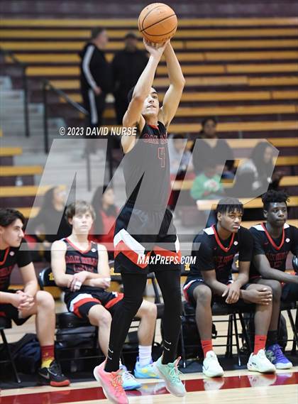 Thumbnail 2 in Oak Hills vs. Valencia photogallery.
