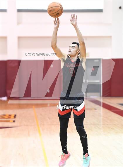 Thumbnail 2 in Oak Hills vs. Valencia photogallery.