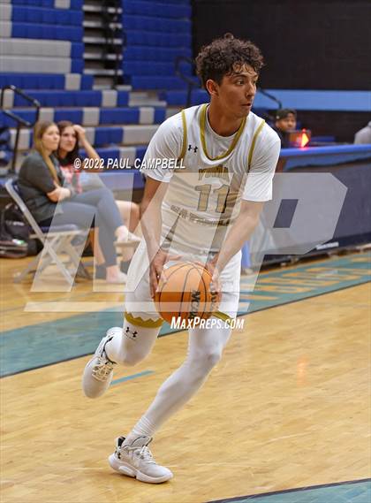 Thumbnail 2 in Yuma Catholic vs Kellis (Winter Hoops Shootout) photogallery.