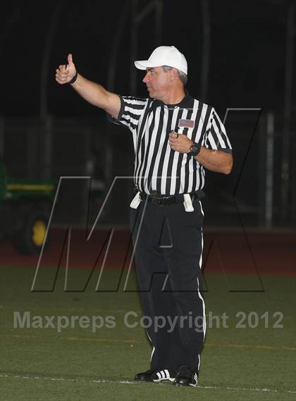 Thumbnail 1 in Gladstone vs. Bassett photogallery.