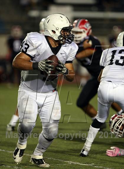 Thumbnail 2 in Gladstone vs. Bassett photogallery.