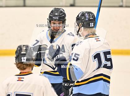 Thumbnail 3 in Valor Christian vs. Standley Lake (CHSAA 5A Quarterfinals) photogallery.
