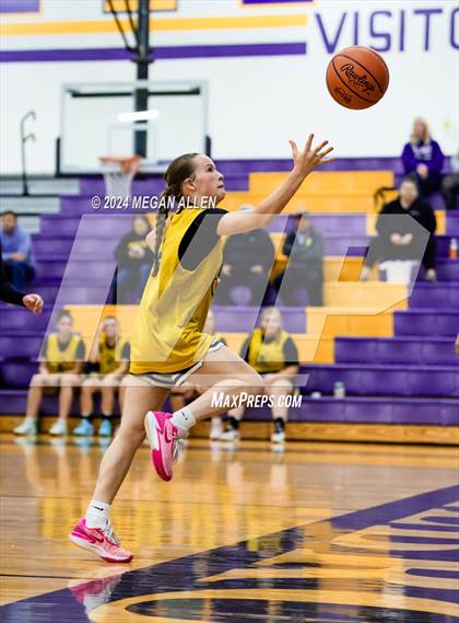 Thumbnail 1 in Centerville @ Bellbrook (Scrimmage) photogallery.