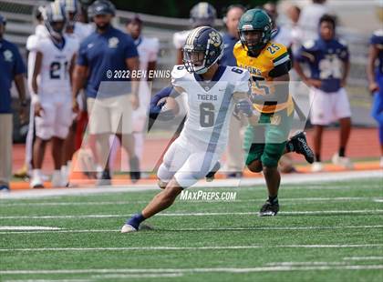 Thumbnail 3 in Lithia Springs vs Douglas County (2022 Inner City Classic) photogallery.