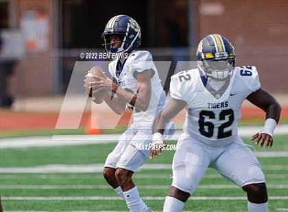 Thumbnail 1 in Lithia Springs vs Douglas County (2022 Inner City Classic) photogallery.