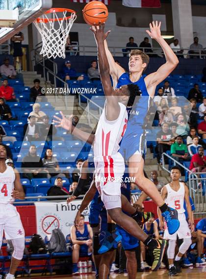 Thumbnail 3 in Houston Christian vs. South Garland (Thanksgiving Hoopfest) photogallery.