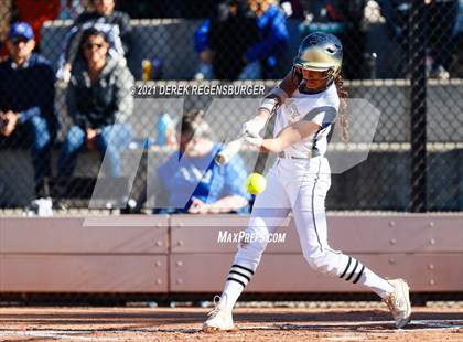 Thumbnail 3 in Broomfield vs Legacy (CHSAA 5A playoff Rd 1) photogallery.