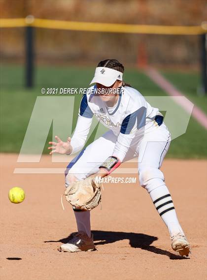 Thumbnail 3 in Broomfield vs Legacy (CHSAA 5A playoff Rd 1) photogallery.