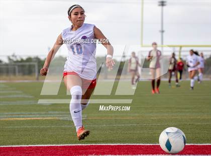 Thumbnail 2 in Rouse vs. Leander (UIL Soccer 5A Region IV Regional Final) photogallery.