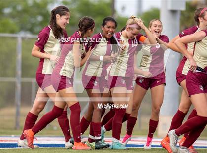 Thumbnail 3 in Rouse vs. Leander (UIL Soccer 5A Region IV Regional Final) photogallery.