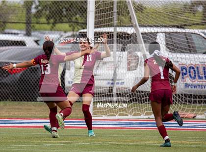 Thumbnail 1 in Rouse vs. Leander (UIL Soccer 5A Region IV Regional Final) photogallery.