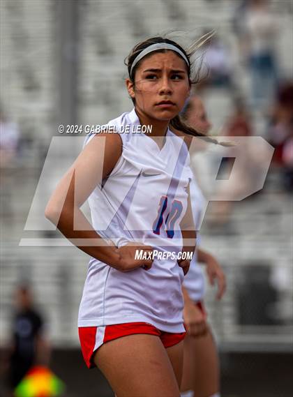 Thumbnail 3 in Rouse vs. Leander (UIL Soccer 5A Region IV Regional Final) photogallery.