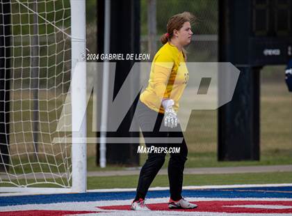 Thumbnail 3 in Rouse vs. Leander (UIL Soccer 5A Region IV Regional Final) photogallery.
