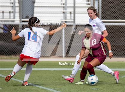 Thumbnail 1 in Rouse vs. Leander (UIL Soccer 5A Region IV Regional Final) photogallery.