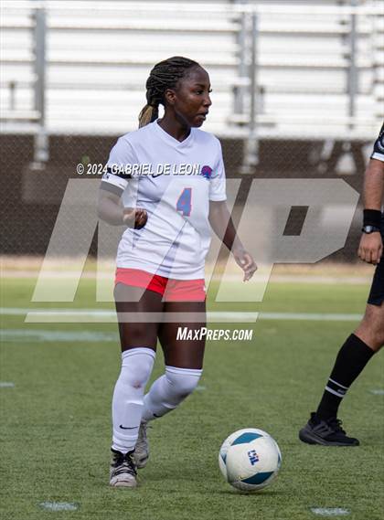 Thumbnail 1 in Rouse vs. Leander (UIL Soccer 5A Region IV Regional Final) photogallery.