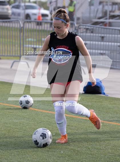 Thumbnail 2 in Rouse vs. Leander (UIL Soccer 5A Region IV Regional Final) photogallery.