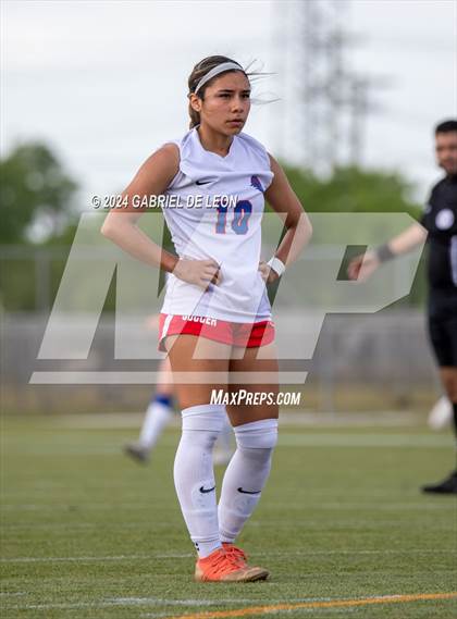 Thumbnail 3 in Rouse vs. Leander (UIL Soccer 5A Region IV Regional Final) photogallery.