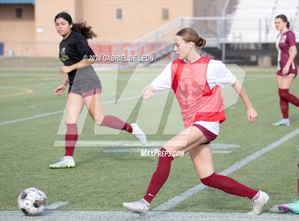 Thumbnail 3 in Rouse vs. Leander (UIL Soccer 5A Region IV Regional Final) photogallery.