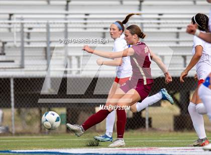 Thumbnail 2 in Rouse vs. Leander (UIL Soccer 5A Region IV Regional Final) photogallery.