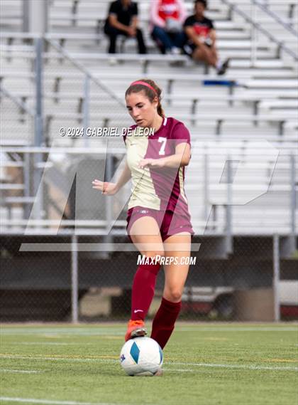 Thumbnail 1 in Rouse vs. Leander (UIL Soccer 5A Region IV Regional Final) photogallery.