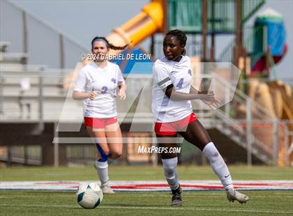 Thumbnail 3 in Rouse vs. Leander (UIL Soccer 5A Region IV Regional Final) photogallery.