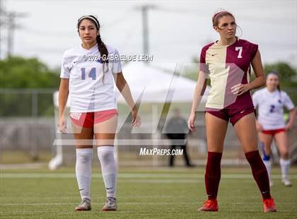 Thumbnail 3 in Rouse vs. Leander (UIL Soccer 5A Region IV Regional Final) photogallery.