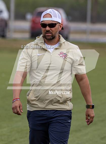 Thumbnail 2 in Rouse vs. Leander (UIL Soccer 5A Region IV Regional Final) photogallery.