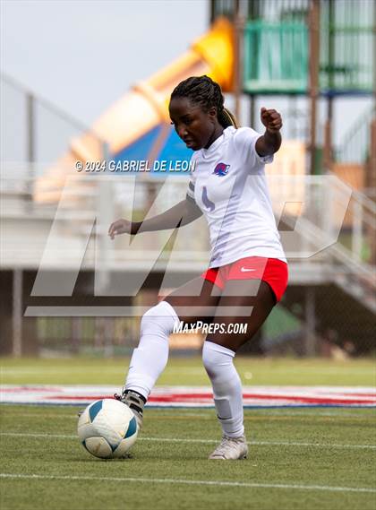 Thumbnail 1 in Rouse vs. Leander (UIL Soccer 5A Region IV Regional Final) photogallery.