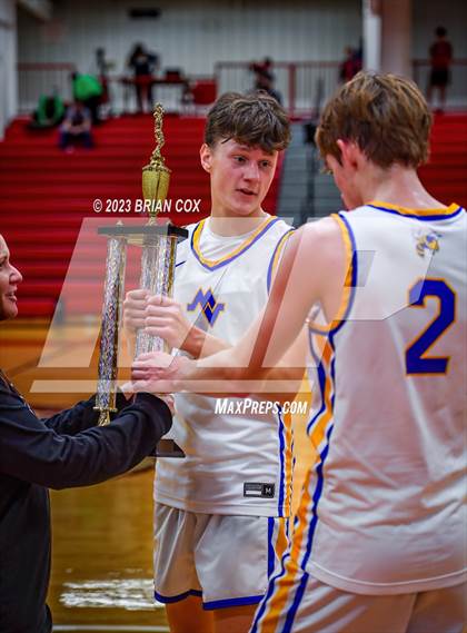 Thumbnail 2 in Omaha vs Mountain View (Arvest Tournament) photogallery.
