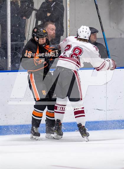 Thumbnail 3 in Kimball Union Academy vs Salisbury School (Flood-Marr) photogallery.