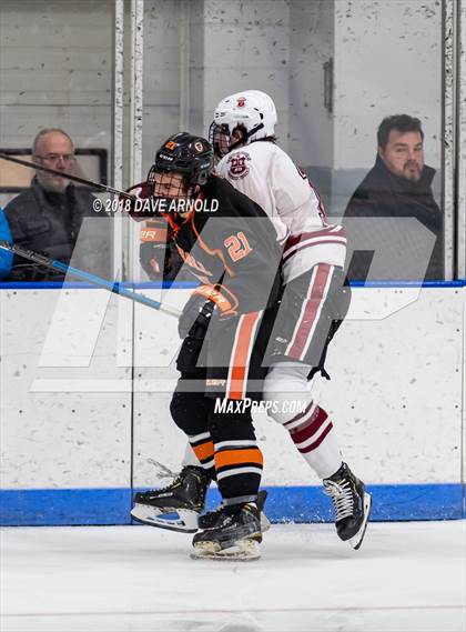 Thumbnail 1 in Kimball Union Academy vs Salisbury School (Flood-Marr) photogallery.