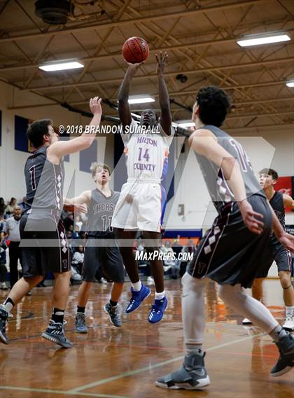 Thumbnail 2 in Chilton County vs Thorsby (Chilton County Tournament) photogallery.