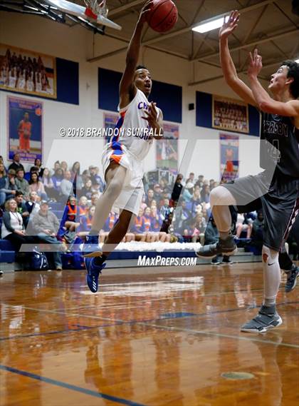 Thumbnail 1 in Chilton County vs Thorsby (Chilton County Tournament) photogallery.
