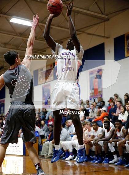 Thumbnail 2 in Chilton County vs Thorsby (Chilton County Tournament) photogallery.