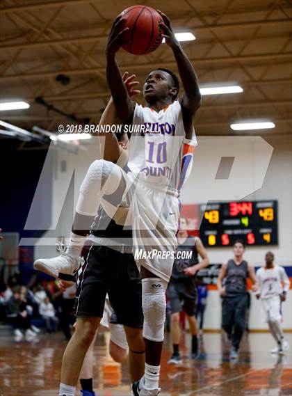 Thumbnail 3 in Chilton County vs Thorsby (Chilton County Tournament) photogallery.