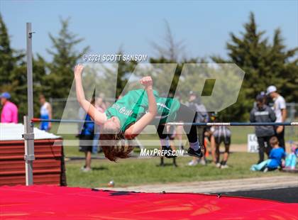 Thumbnail 2 in Logan Invitational Track Meet photogallery.