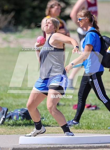 Thumbnail 1 in Logan Invitational Track Meet photogallery.