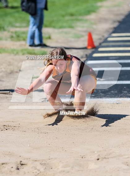Thumbnail 3 in Logan Invitational Track Meet photogallery.