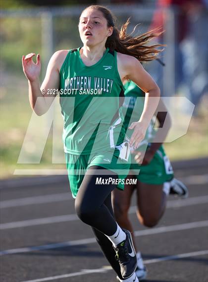 Thumbnail 1 in Logan Invitational Track Meet photogallery.