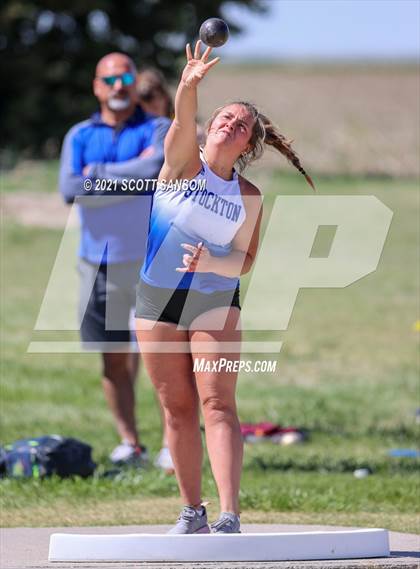 Thumbnail 2 in Logan Invitational Track Meet photogallery.