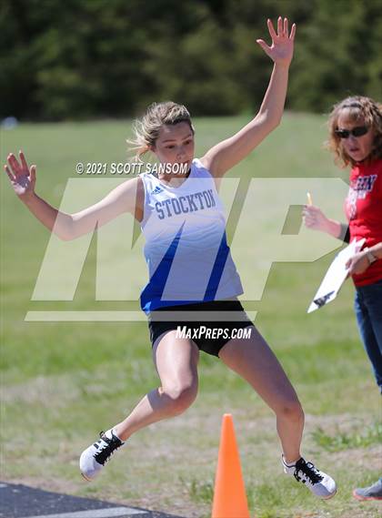 Thumbnail 3 in Logan Invitational Track Meet photogallery.