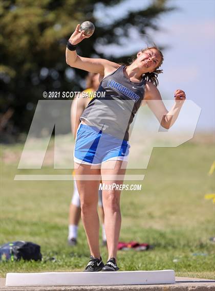 Thumbnail 1 in Logan Invitational Track Meet photogallery.
