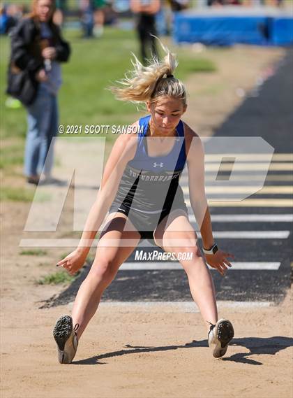 Thumbnail 3 in Logan Invitational Track Meet photogallery.