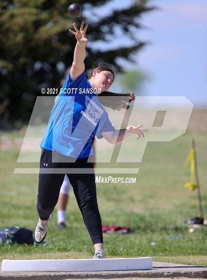 Thumbnail 3 in Logan Invitational Track Meet photogallery.