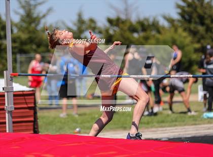 Thumbnail 3 in Logan Invitational Track Meet photogallery.
