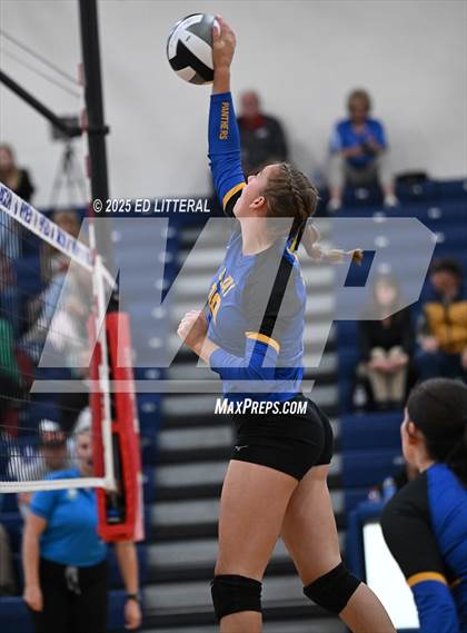 Thumbnail 3 in Western @ Clay (OHSAA Divison VII District Semifinal) photogallery.