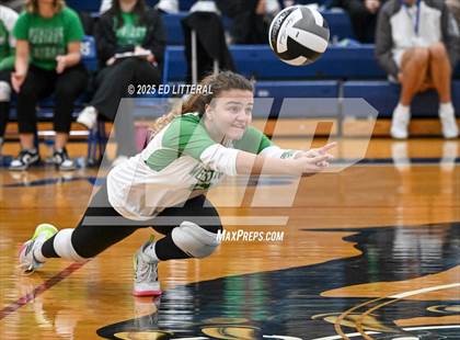 Thumbnail 2 in Western @ Clay (OHSAA Divison VII District Semifinal) photogallery.